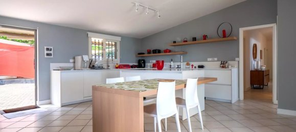 4 bedrooms Villa in Tamarin, Mauritius No. 29 20