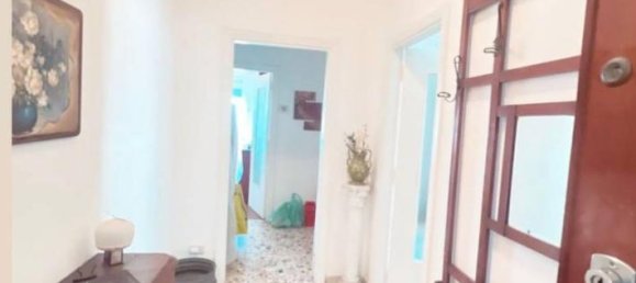 Apartamento de 3 divisões em Avellino, Italy N.º 80111 4