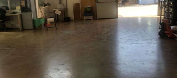 1000m² Warehouse in Grosseto, Italy No. 141679 2