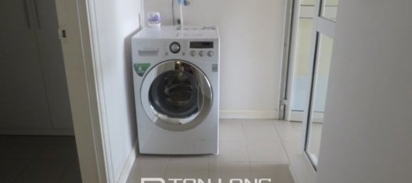 Apartamento de 3 dormitorios en Tay Ho, Vietnam No. 3538 5
