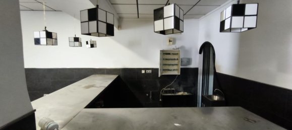 Propriété commerciale à Alicante, Spain 145m² No. 150707 24