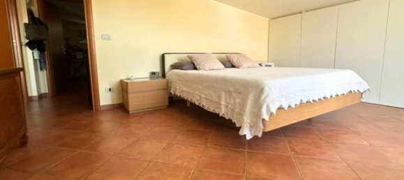 2 bedrooms Apartment in Altamura, Italy No. 79899 6
