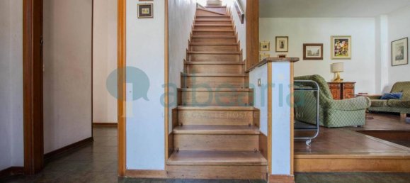 Villa de 11 divisões em Follonica, Italy N.º 36032 27