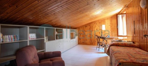 Villa de 11 divisões em Follonica, Italy N.º 36032 19