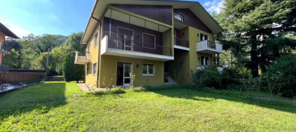 4 bedrooms Villa in Nembro, Italy No. 278908 2