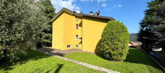 4 bedrooms Villa in Nembro, Italy No. 278908 3