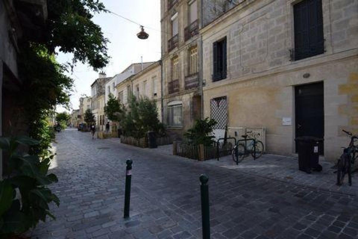 Studio in Bordeaux, France No. 6456