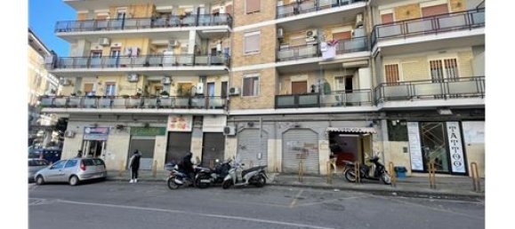 25m² Commercial property in Naples, Italy No. 275936 4