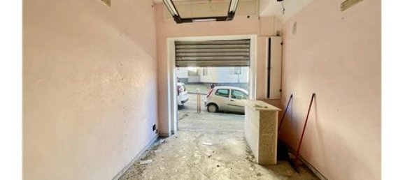 25m² Commercial property in Naples, Italy No. 275936 12