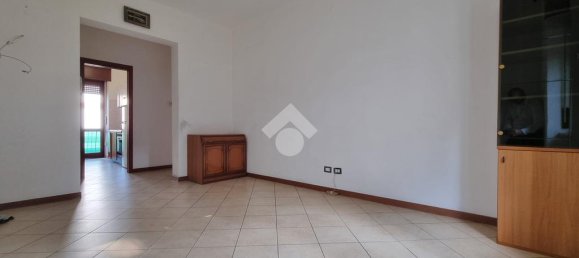 2 bedrooms Apartment in Carugate, Italy No. 282520 3