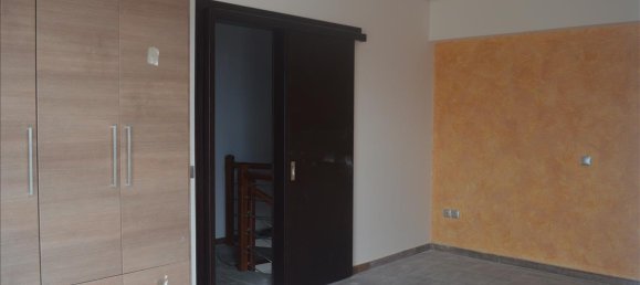 3 غرف نوم Property في Piraeus, Greece رقم 6710 9