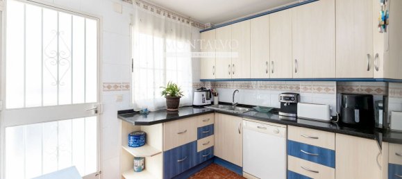 3 bedrooms House in Granada, Spain No. 148092 7