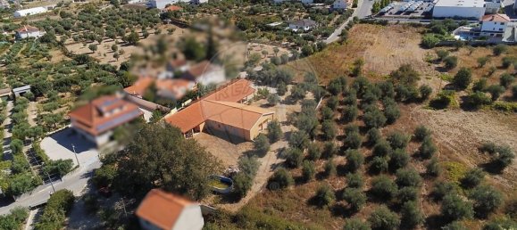 5 غرف نوم منزل في Fundao, Portugal رقم 165369 6