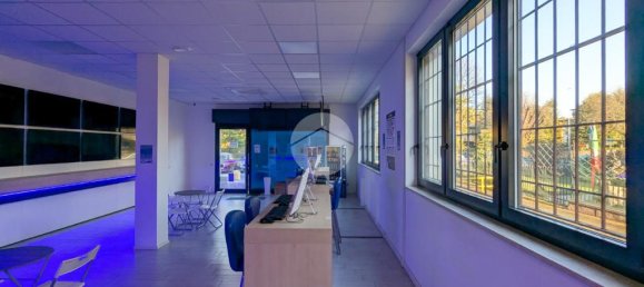 Imóvel comercial de 2 divisões em Montichiari, Italy N.º 210276 13