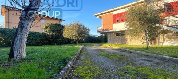 10 rooms Villa in Bientina, Italy No. 153740 5