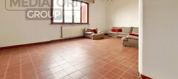 10 rooms Villa in Bientina, Italy No. 153740 16