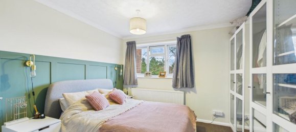 2 Schlafzimmer Haus in Bordon, United Kingdom, Nr. 13848 8
