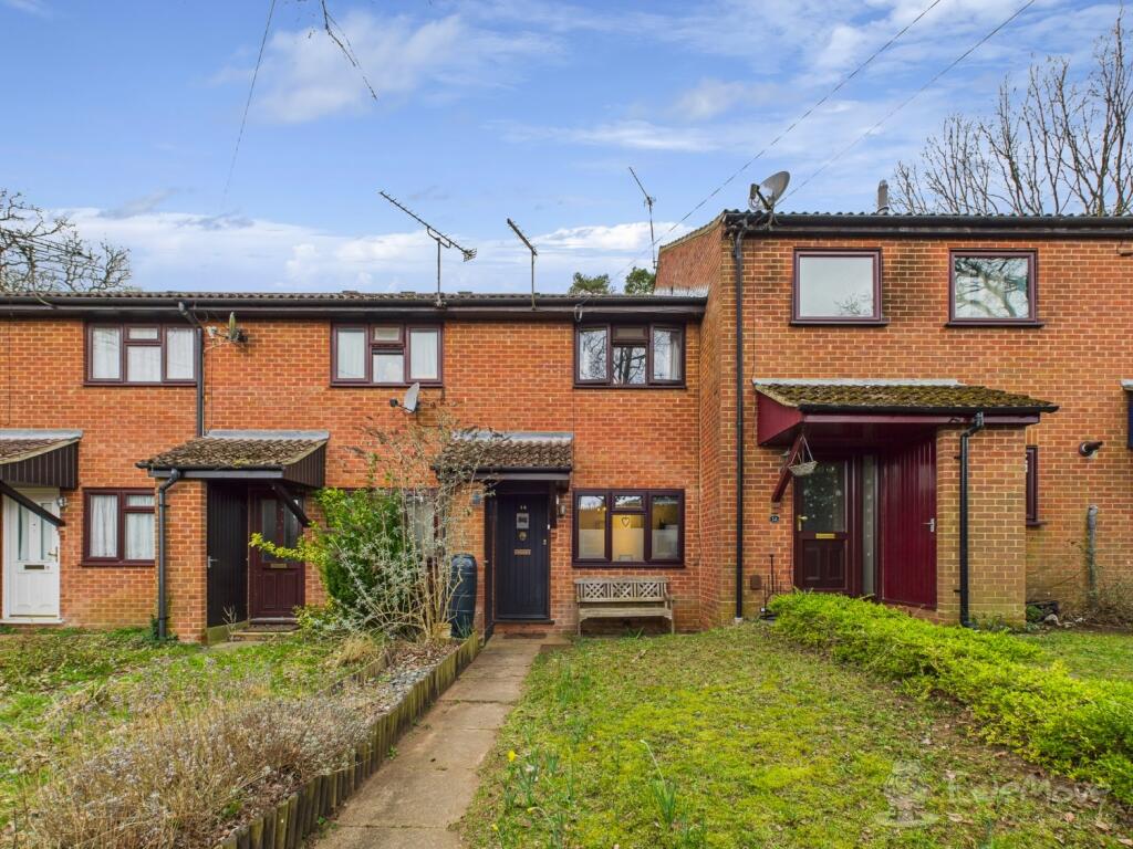 2 Schlafzimmer Haus in Bordon, United Kingdom, Nr. 13848