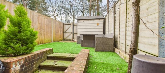 2 Schlafzimmer Haus in Bordon, United Kingdom, Nr. 13848 6