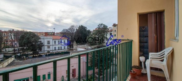 Apartamento de 3 dormitorios en Livorno, Italy No. 71780 7