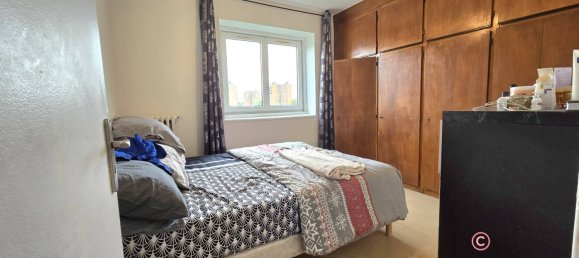 2 bedrooms Apartment in Bobigny, France No. 162478 3