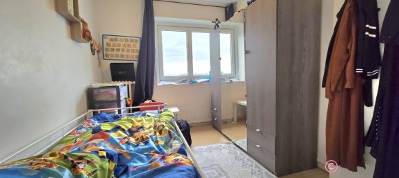 2 bedrooms Apartment in Bobigny, France No. 162478 4