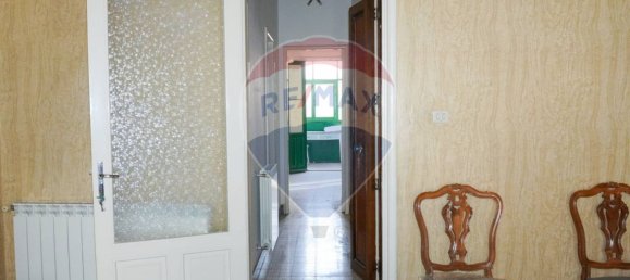4 bedrooms Apartment in Adrano, Italy No. 106059 6