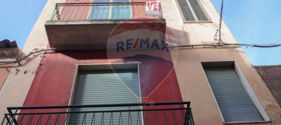 4 bedrooms Apartment in Adrano, Italy No. 106059 45