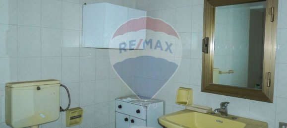 4 bedrooms Apartment in Adrano, Italy No. 106059 18