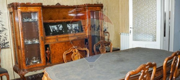 4 bedrooms Apartment in Adrano, Italy No. 106059 2