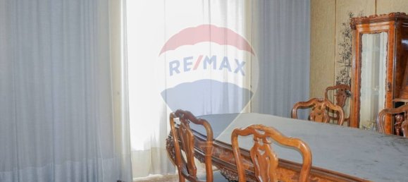 4 bedrooms Apartment in Adrano, Italy No. 106059 3