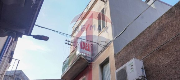 4 bedrooms Apartment in Adrano, Italy No. 106059 46