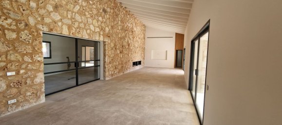 5 bedrooms House in Campos, Spain No. 144419 14