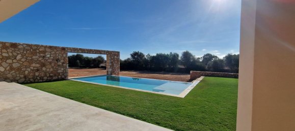 5 bedrooms House in Campos, Spain No. 144419 17