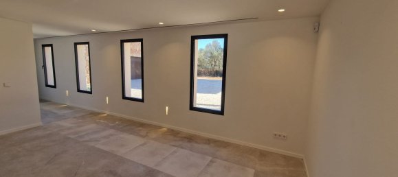 5 bedrooms House in Campos, Spain No. 144419 8