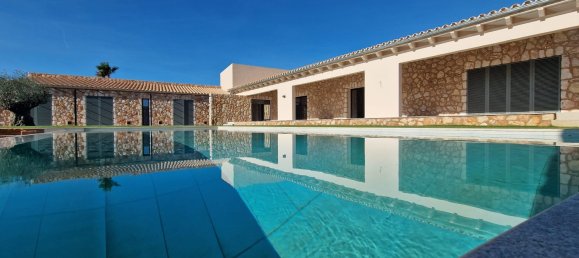 5 bedrooms House in Campos, Spain No. 144419 21