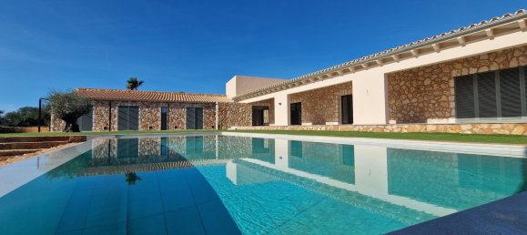 5 bedrooms House in Campos, Spain No. 144419 20