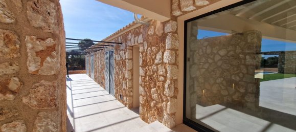 5 bedrooms House in Campos, Spain No. 144419 18