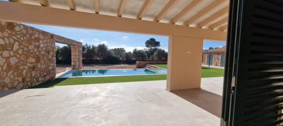 5 bedrooms House in Campos, Spain No. 144419 16