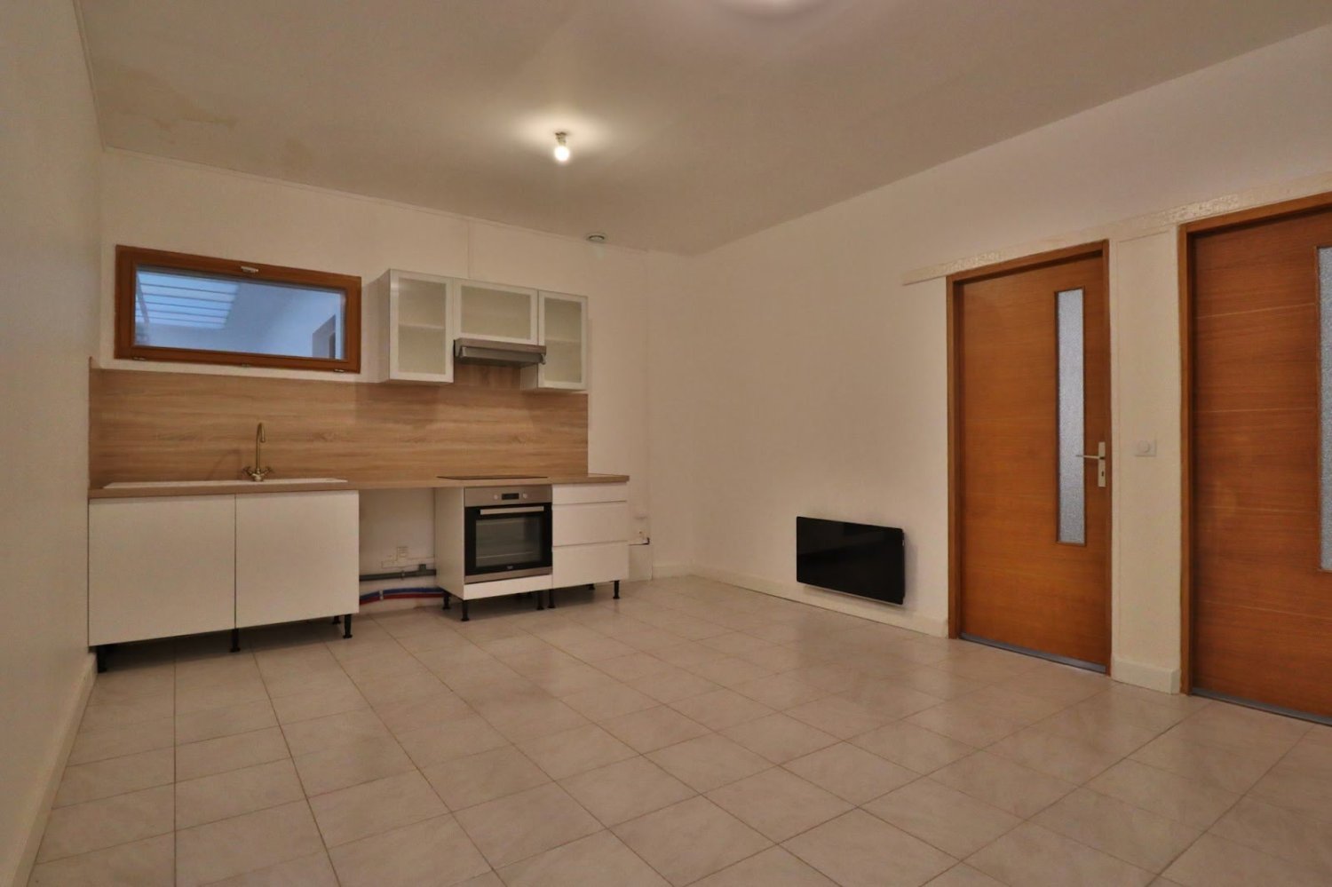 Квартира с 2 спальнями в Труа, Франция № 262889