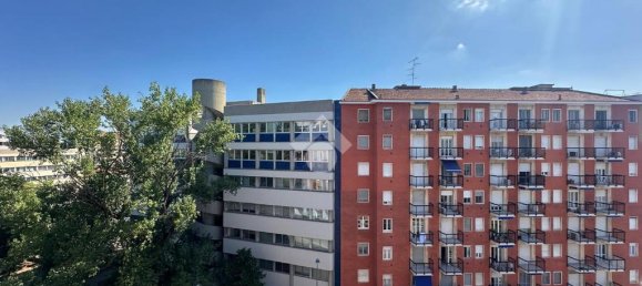 1 bedroom Apartment in Milan, Italy No. 298388 22