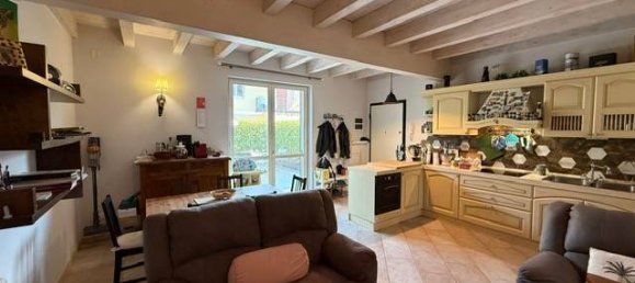 2-salle Appartement à Mairano, Italy No. 296708 8