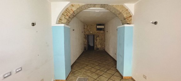 1 bedroom Apartment in Cagliari, Italy No. 328907 3