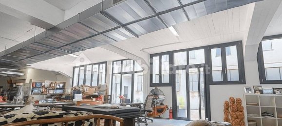 Склад с 1 комнатой в Милан, Италия № 341539 4