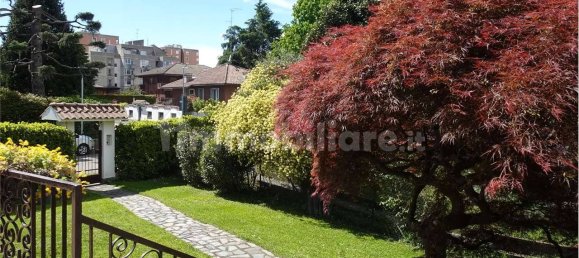 Villa de 3 dormitorios en Trezzano sul Naviglio, Italy No. 194409 5