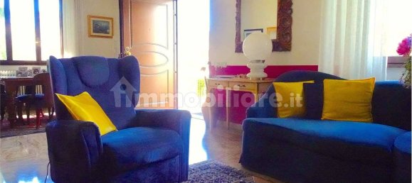 Villa de 3 dormitorios en Trezzano sul Naviglio, Italy No. 194409 8