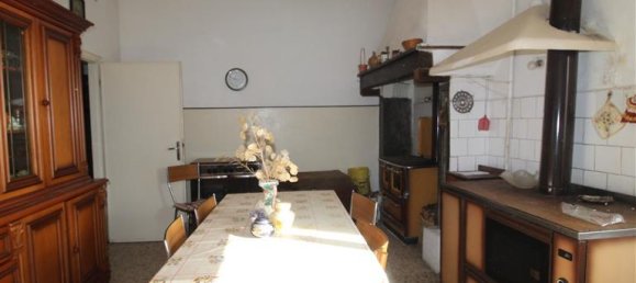 12 rooms House in Terranuova Bracciolini, Italy No. 234148 4