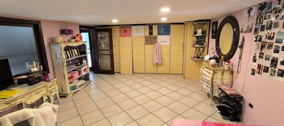 6 Schlafzimmer Wohnung in Naples, Italy, Nr. 57965 5