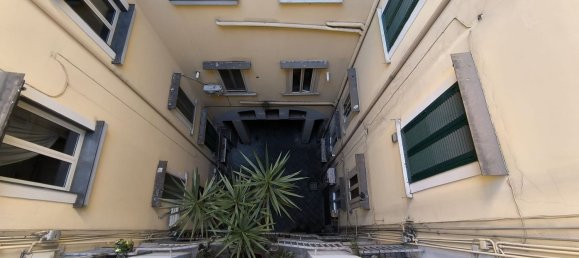 6 Schlafzimmer Wohnung in Naples, Italy, Nr. 57965 32