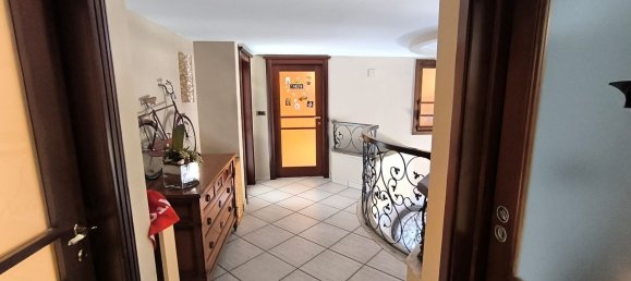 6 Schlafzimmer Wohnung in Naples, Italy, Nr. 57965 30